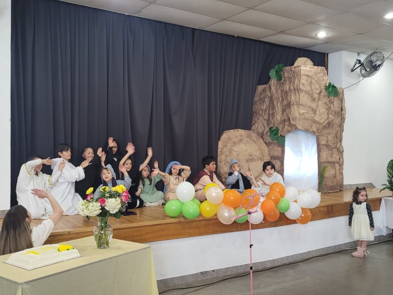 Fiesta de los niños en Resurrección 4